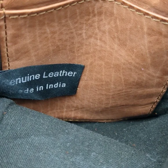 Harbor 2nd Leather Crossbody - Picture 7 of 9